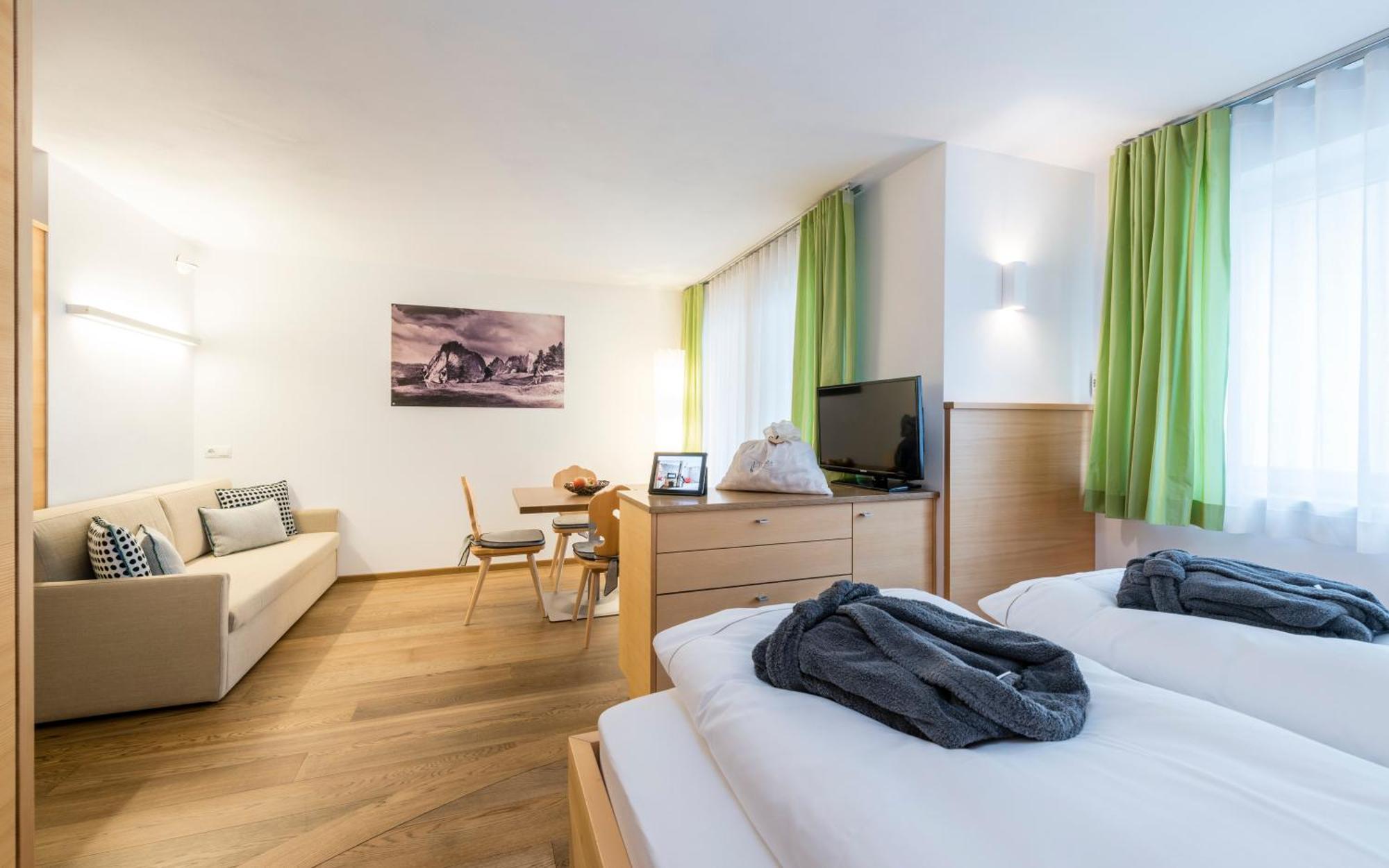 Avita - Suites To Relax Ortisei Extérieur photo